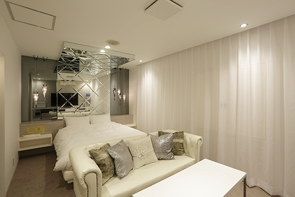 110号室 jewerly store