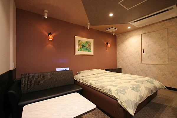 ジェームスディーン 宇都宮市川田町８７６－２,tel０２８－６３４－６６２３,ラブホテル検索＆ガイド。ラブホ,ブティックホテル,レジャーホテル,ファッションホテル,とも呼ばれています。 おしゃれなラブホだから、デートのあとにカップルおすすめ！211